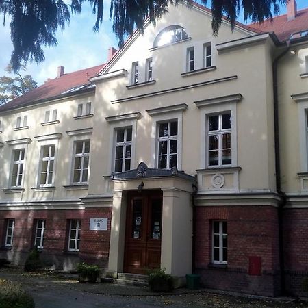 Stado Ogierow Sierakow Hotel Sierakow  ภายนอก รูปภาพ